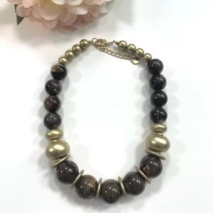 COLLAR BOLAS MARRÓN